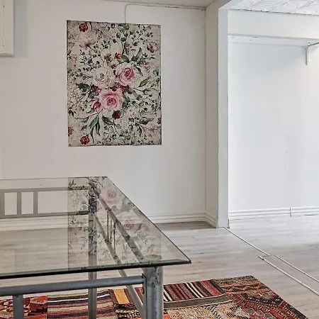 Aakirkeby Ii Apartment *